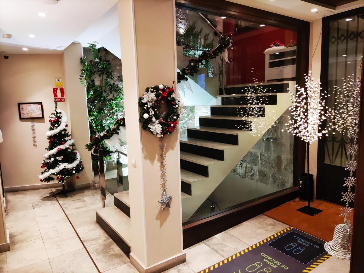 Hotel Puerta del Arco Tudela de Duero Esterno foto