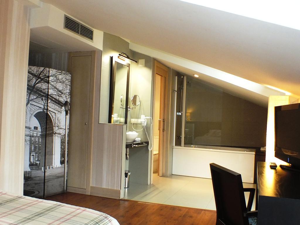 Hotel Puerta del Arco Tudela de Duero Esterno foto