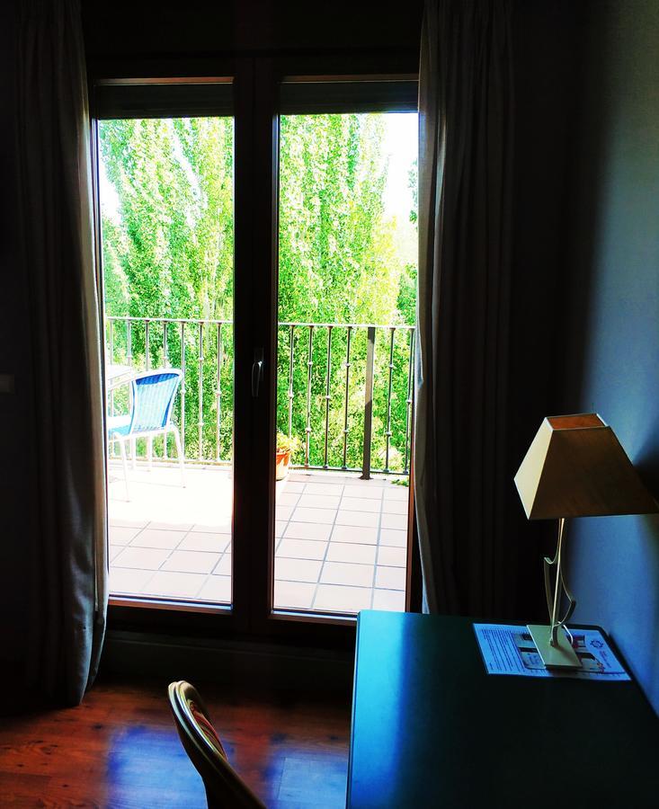 Hotel Puerta del Arco Tudela de Duero Esterno foto