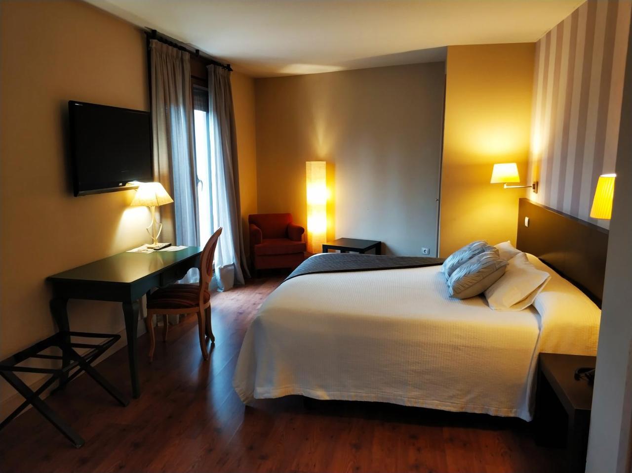 Hotel Puerta del Arco Tudela de Duero Esterno foto