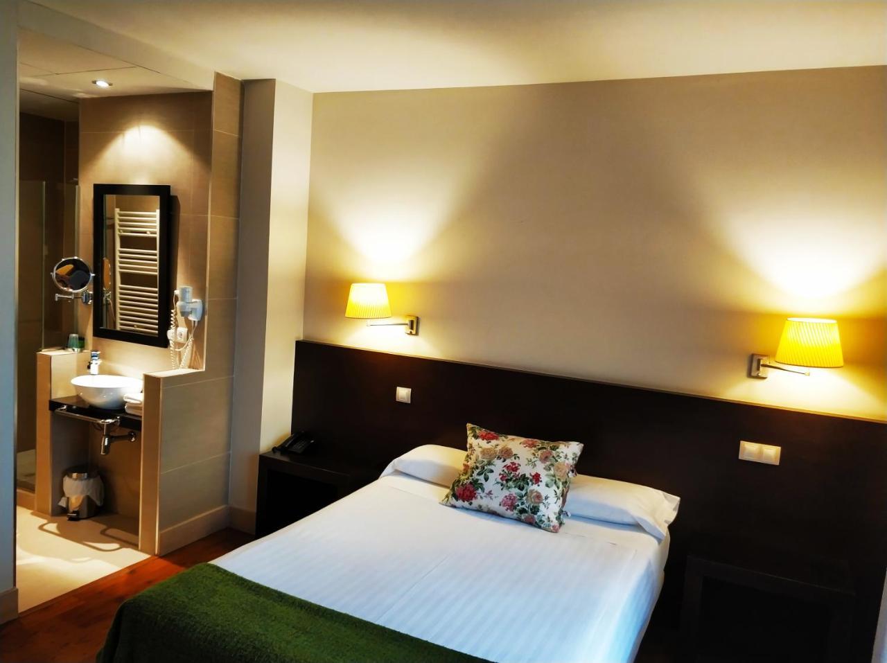 Hotel Puerta del Arco Tudela de Duero Esterno foto