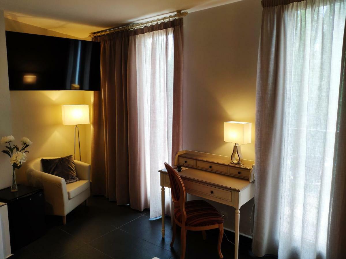 Hotel Puerta del Arco Tudela de Duero Esterno foto